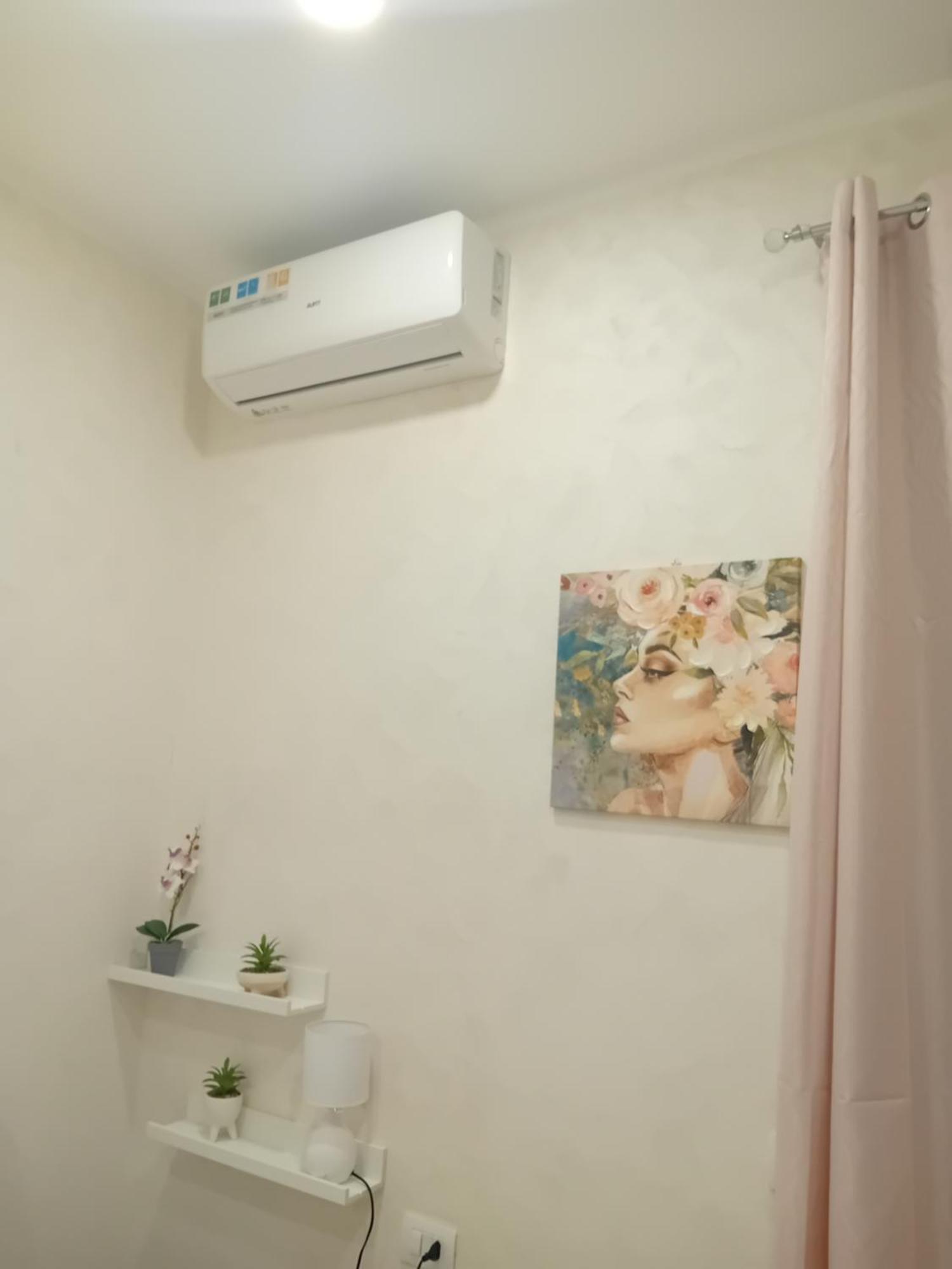 Catalea Bed & Breakfast เนเปิลส์ ภายนอก รูปภาพ